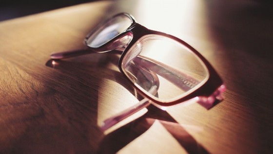 eyeglasses-698672_640