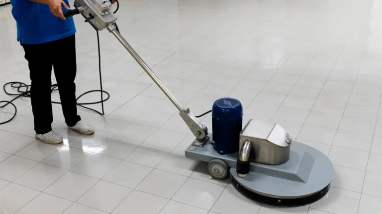 Cómo elegir la mejor brilladora industrial para tu piso