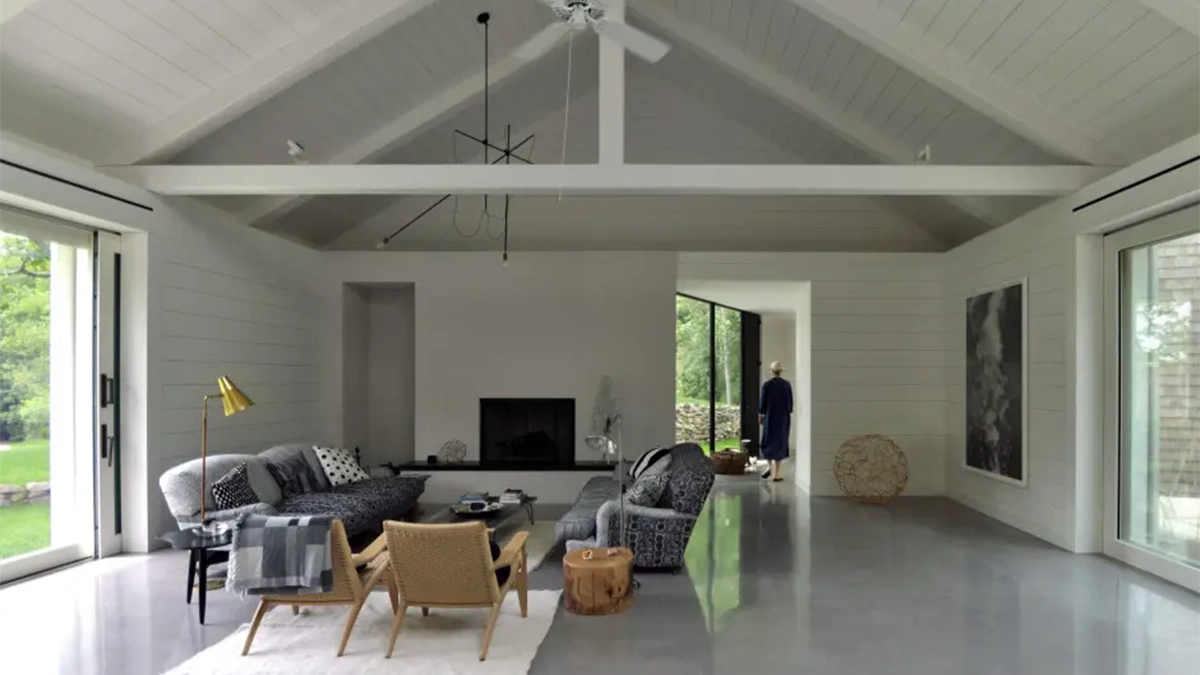 Sala con piso de concreto pulido