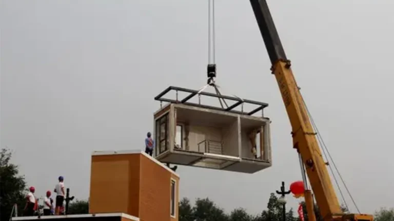 Construyen casas en tres horas